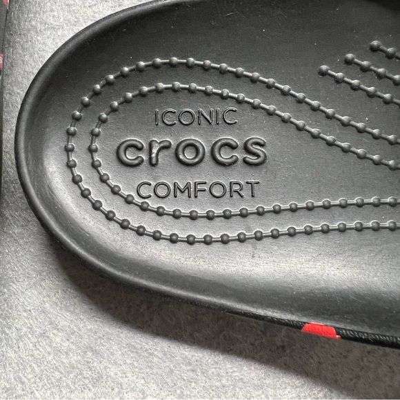 NWOT Crocs Womens Kadee II Cherry Pattern Sandals Size 10 - Picture 3 of 13